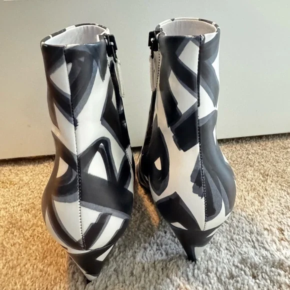 BURBERRY Graffiti Kitten Booties